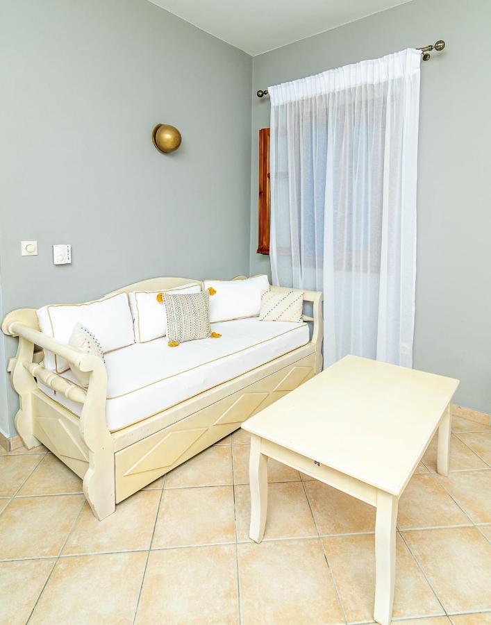 Niriides Boutique Apartments Koufonisia エクステリア 写真